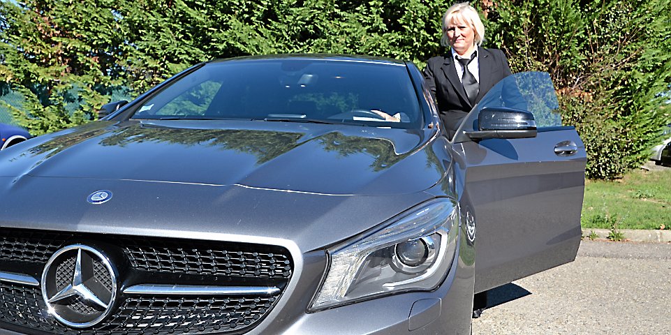 Chauffeur Haut de Gamme Orange Chauffeur Haut de Gamme Orange